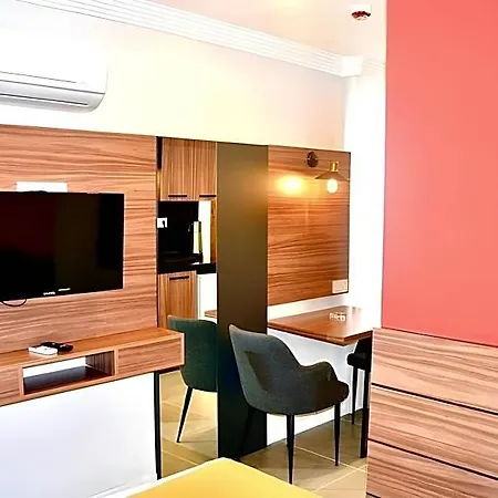 Otel Terra Rossa 3*